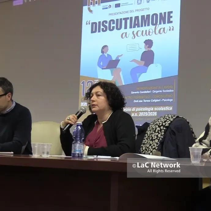 \n\"Discutiamone a scuola\", al Malafarina di Soverato parte il progetto regionale che prevede la figura dello psicologo negli istituti scolastici\n