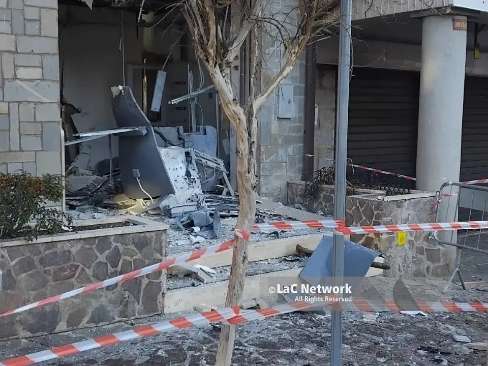 Assalti ai bancomat, 5 fermi in Puglia: avrebbero agito anche nel Cosentino – NOMI