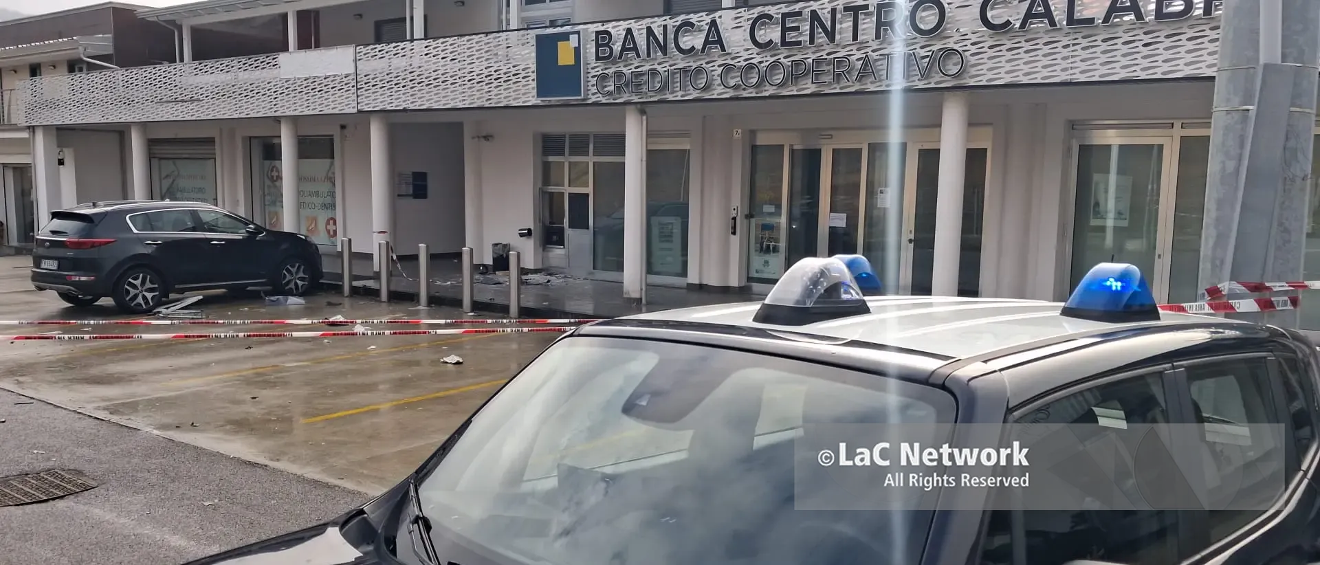 Banda dei bancomat, c’è un sospettato dopo l’ultimo assalto nel Cosentino: è finito nel mirino per l’accento pugliese\n
