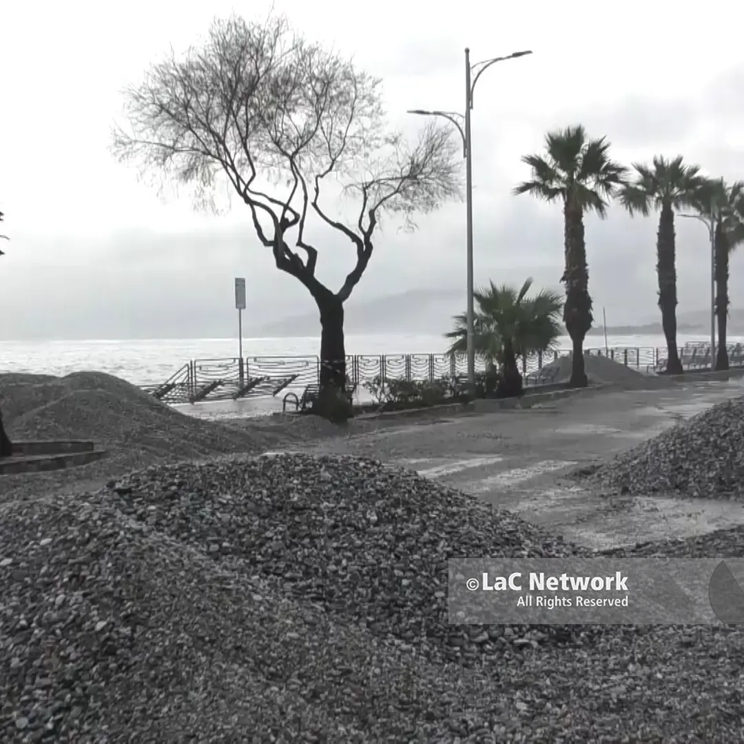 «Il ciclone Harry ha inghiottito gli investimenti di una vita»:\u00A0Catanzaro Lido riparte con i piedi nel fango\u00A0\n
