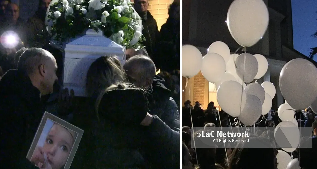Vibo dice addio alla piccola Clara: chiesa gremita ai funerali della bimba di due anni soffocata da un pezzetto di wurstel\n