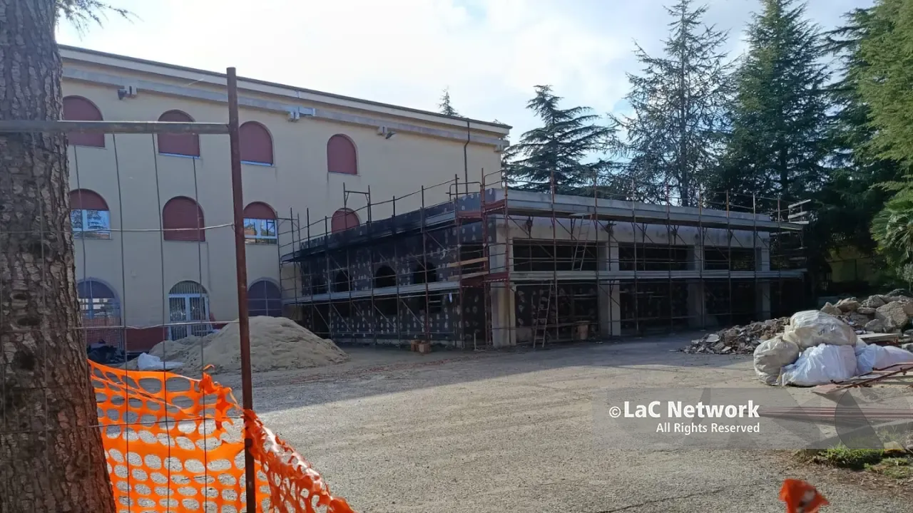Vibo, attentato incendiario nel cantiere della scuola Buccarelli dove è in costruzione la mensa\n