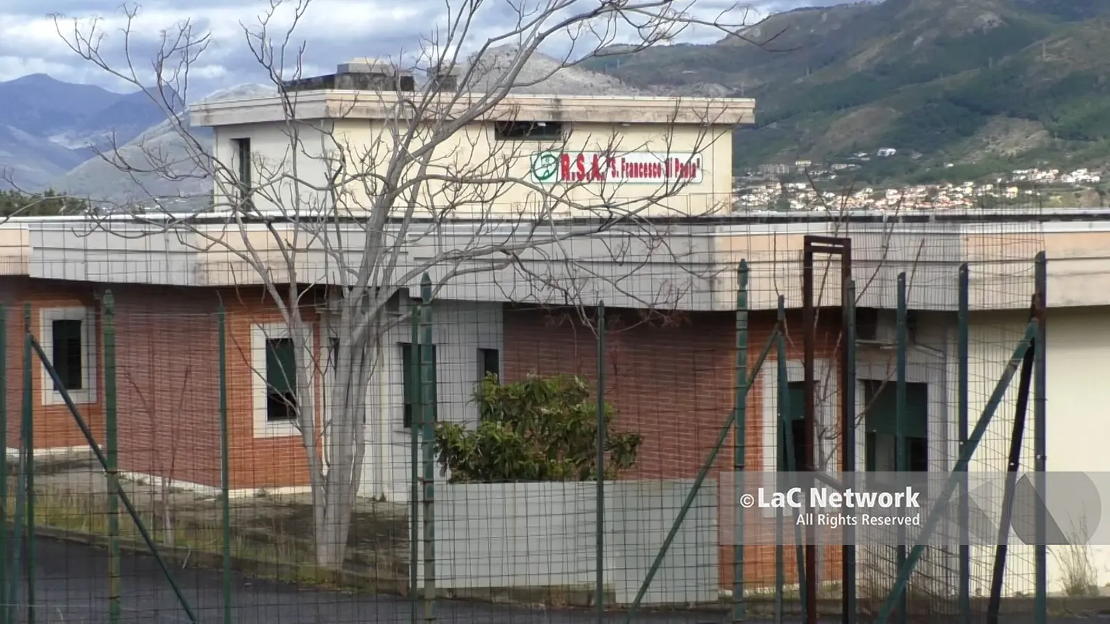 Gestione Rsa “San Francesco di Paola”, il Tar annulla la gara: chieste garanzie\u00A0su assistenza e posti di lavoro\n\n\n