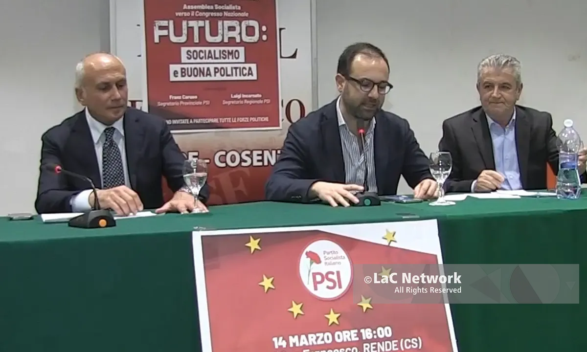 Cosenza, anche il PSI duro con Caruso: «Fuorivia non ci rappresenta, il sindaco ha ignorato le indicazioni»\n