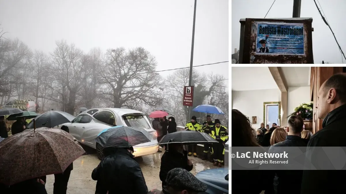 I fiori rossi e blu dell’Arma e un volo di palloncini bianchi: ad Acquafredda chiesa stracolma per l’addio al brigadiere suicida\n