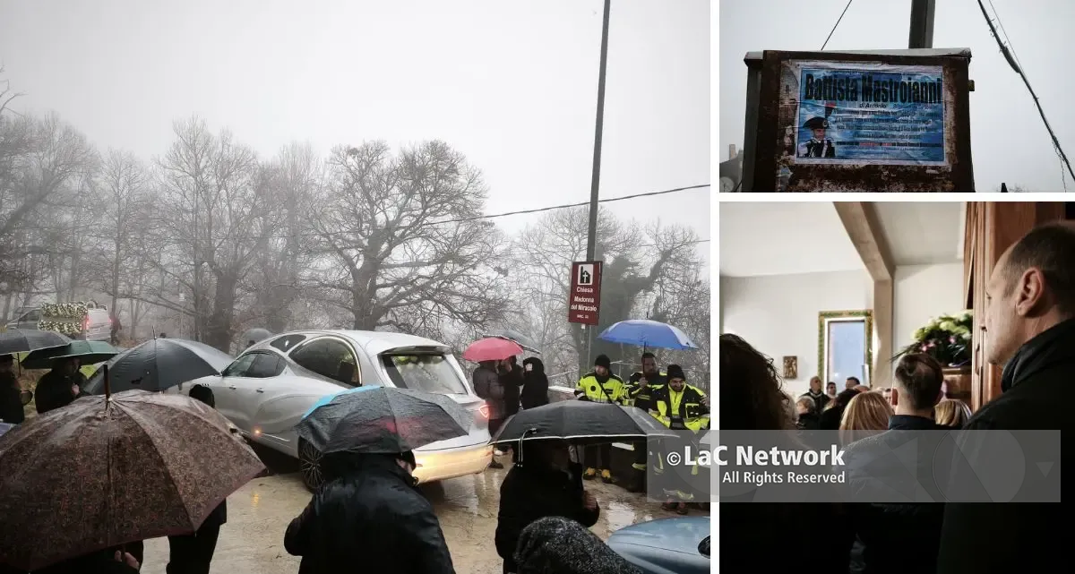 I fiori rossi e blu dell’Arma e un volo di palloncini bianchi: ad Acquafredda chiesa stracolma per l’addio al brigadiere suicida\n