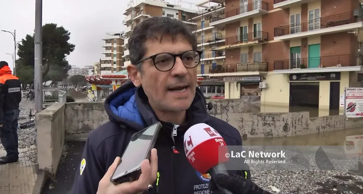 Allerta meteo\u00A0in Calabria, Costarella: «Terreni saturi e rischio frane». Le raccomandazioni della Protezione civile\n