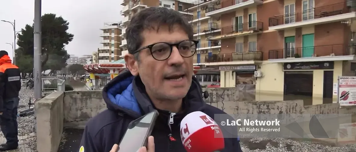 Allerta meteo\u00A0in Calabria, Costarella: «Terreni saturi e rischio frane». Le raccomandazioni della Protezione civile\n