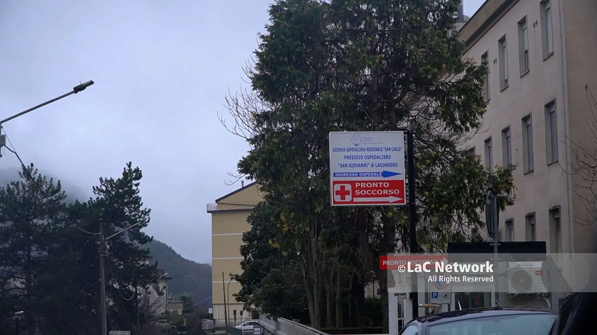<p>L'ospedale San Giovanni di Lagonegro</p>\\n