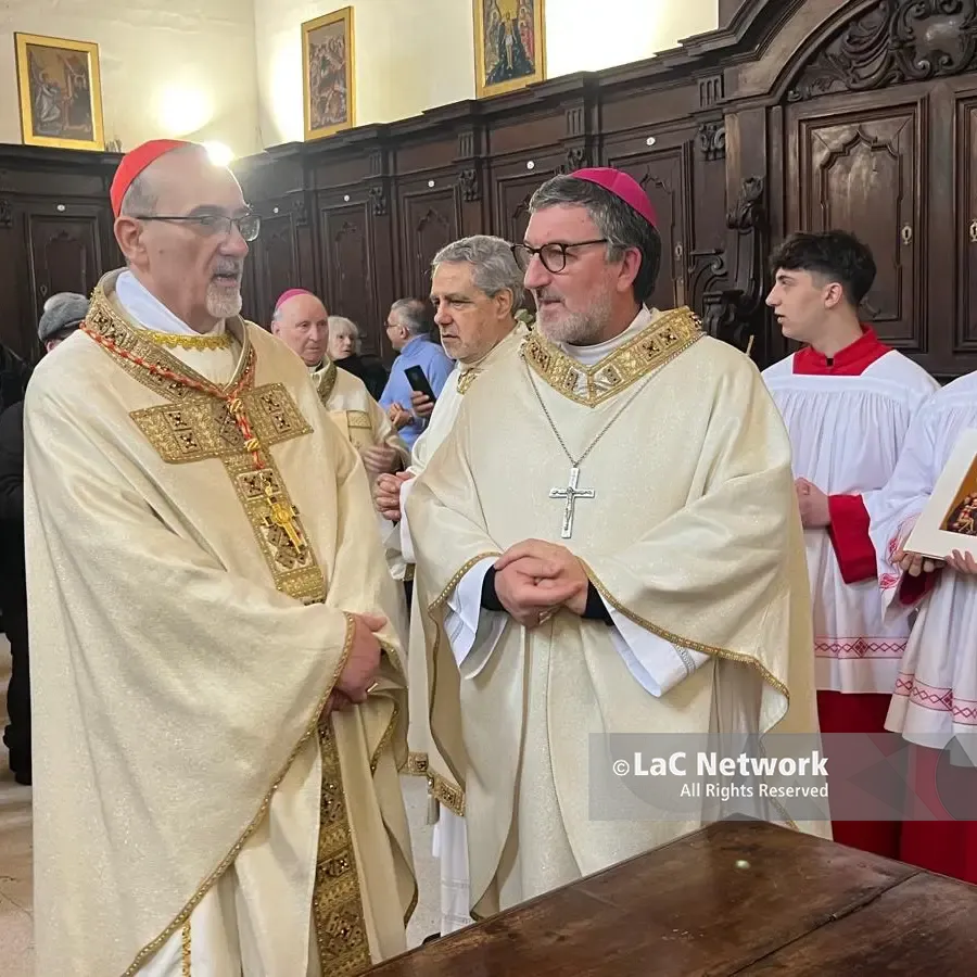 Pizzaballa a Cosenza racconta la tragedia di Gaza: «Come si fa a parlare di pace in tempi di riarmo? La Chiesa dovrebbe farlo»\n