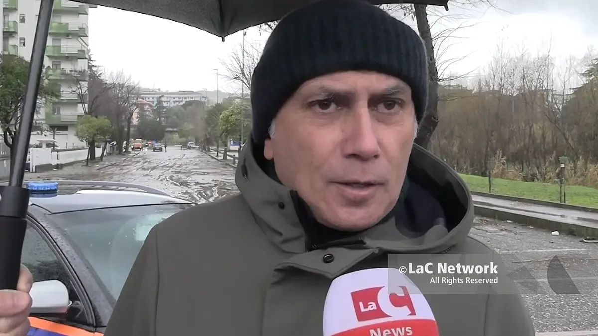 Il sindaco di Cosenza Franz Caruso