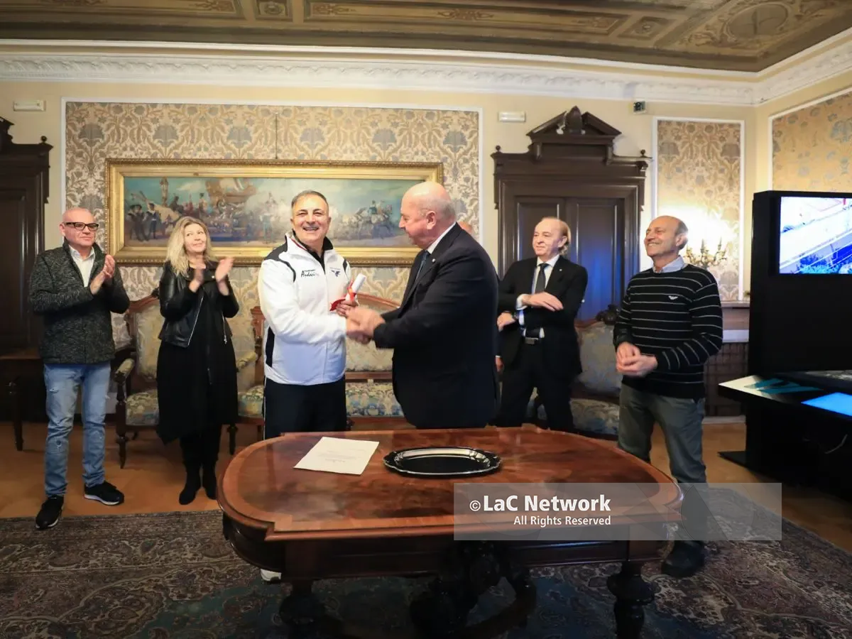 Il vibonese Aldo Amabile premiato a Trieste per la sua attività negli airshow\n