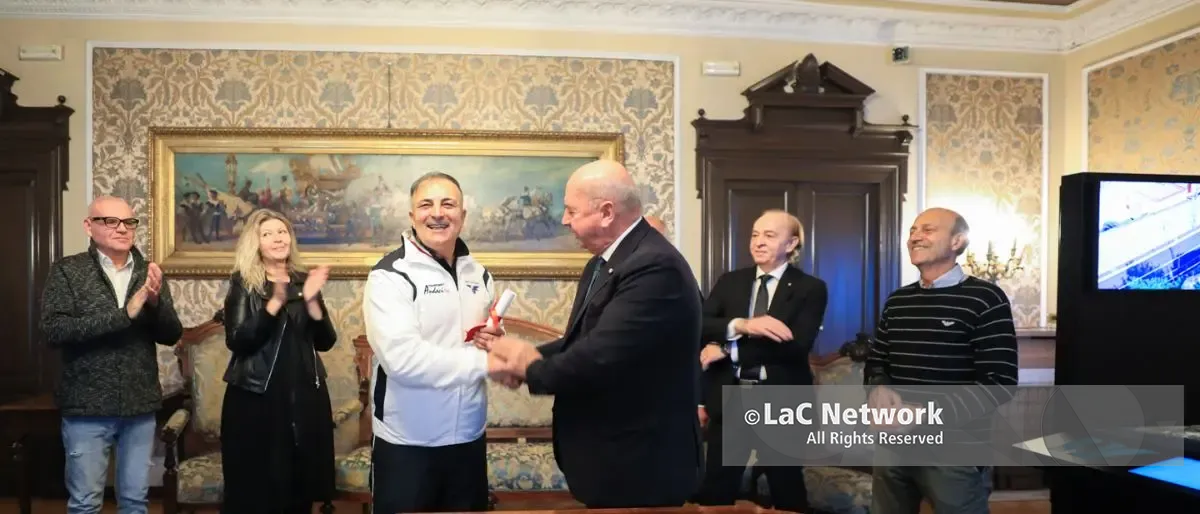 Il vibonese Aldo Amabile premiato a Trieste per la sua attività negli airshow\n