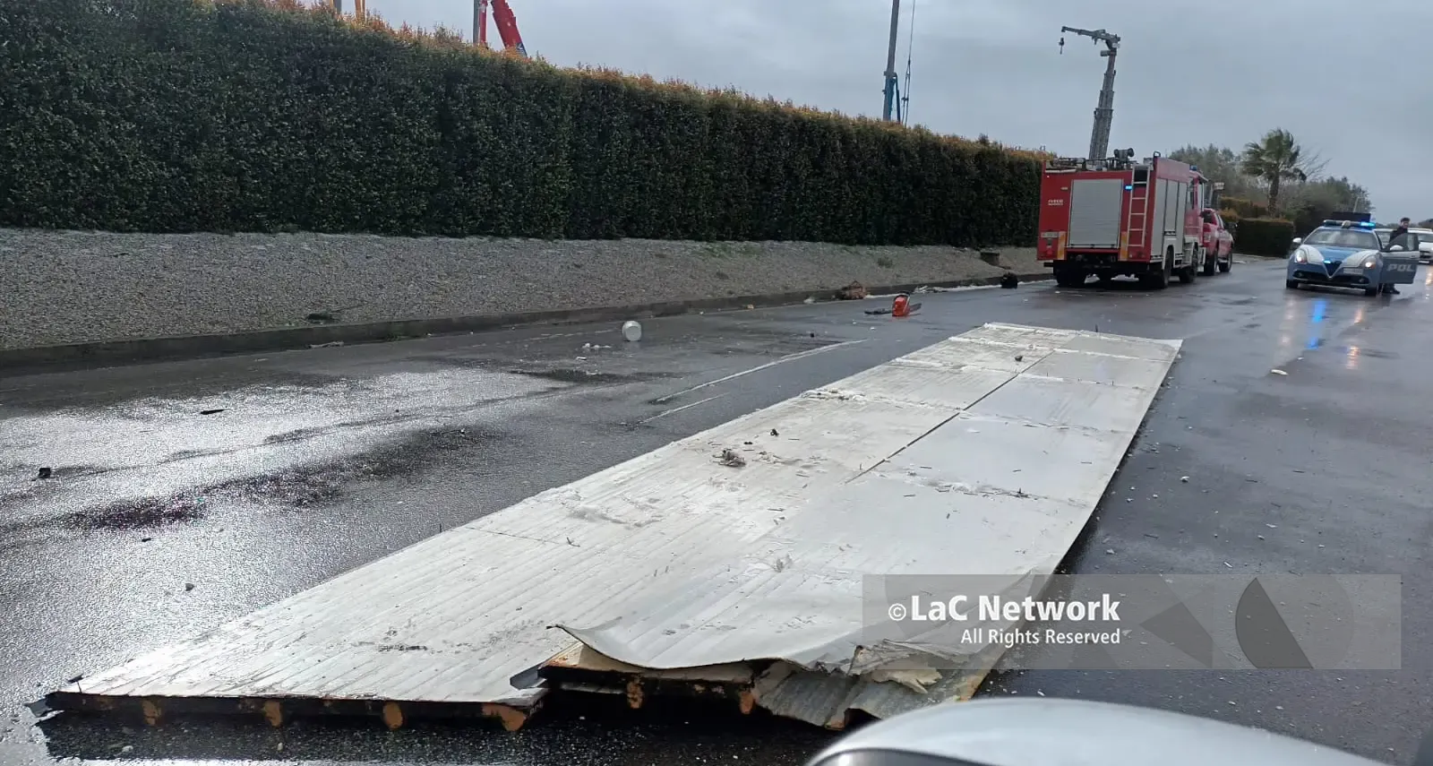 Emergenza maltempo nel Vibonese, oltre 40 interventi dei vigili del fuoco. Tragedia sfiorata sulla strada per San Gregorio\n