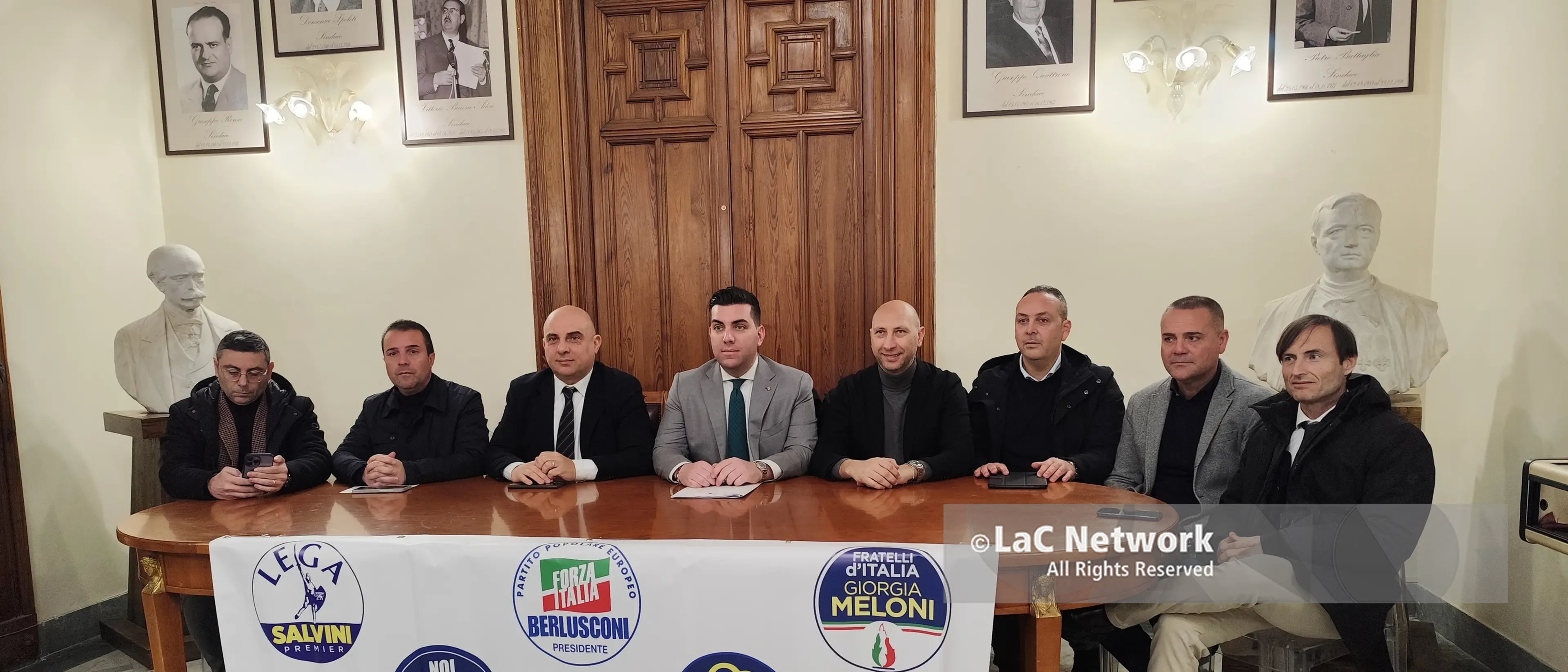 Centrodestra all’attacco: «Altro che Carnevalata, l’unico spettacolo è l’immobilismo di questi dodici anni»\n