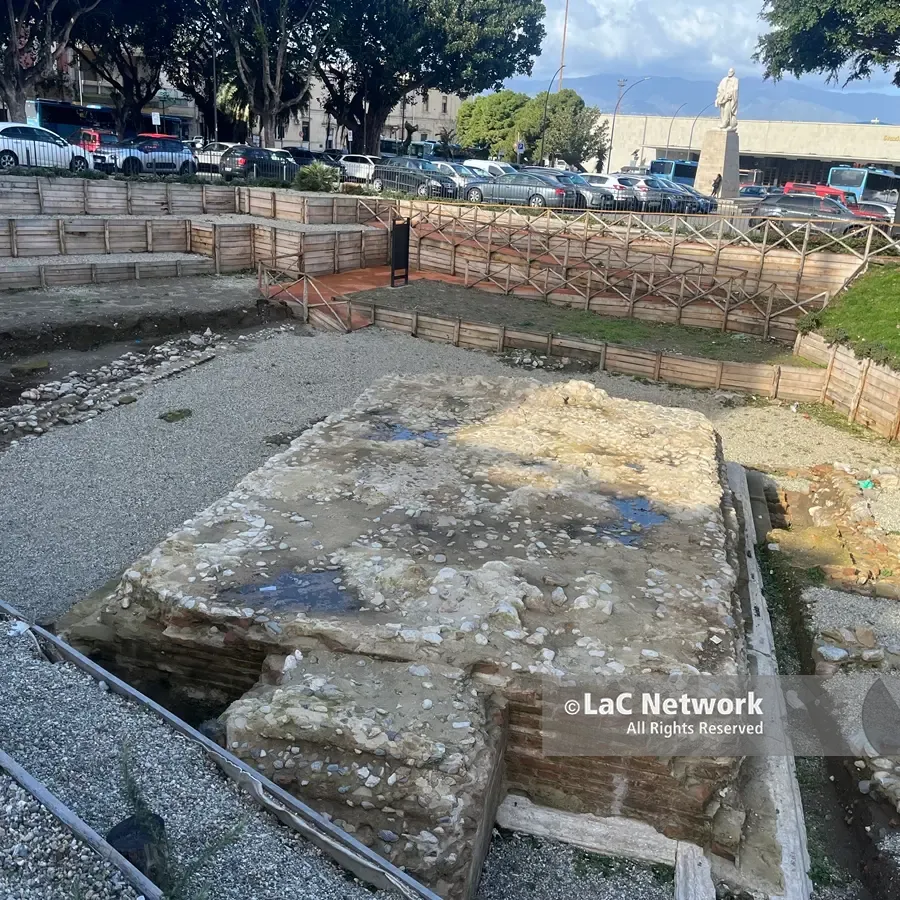 Reggio, l’area archeologica di piazza Garibaldi in balìa di intemperie (estreme) e inciviltà –\u00A0GALLERY