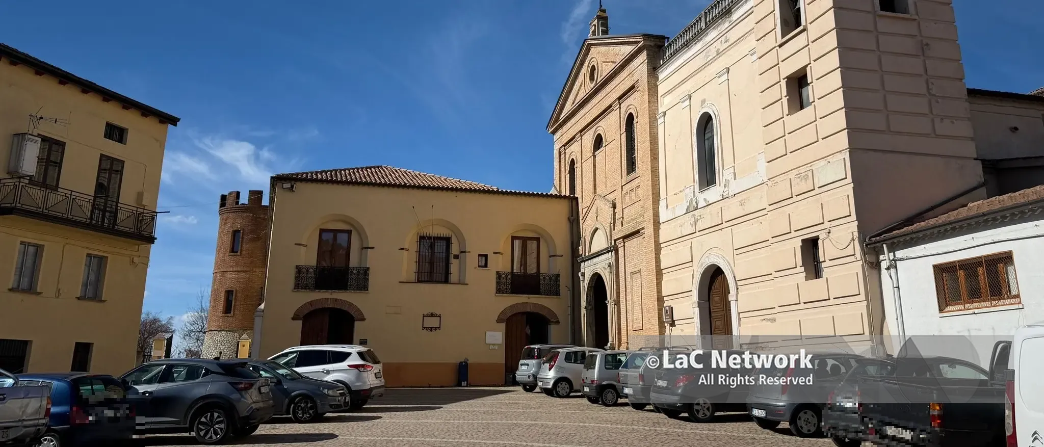 In Calabria la prima piazza dedicata a Papa Francesco: la città di Acri rende omaggio a Bergoglio\n