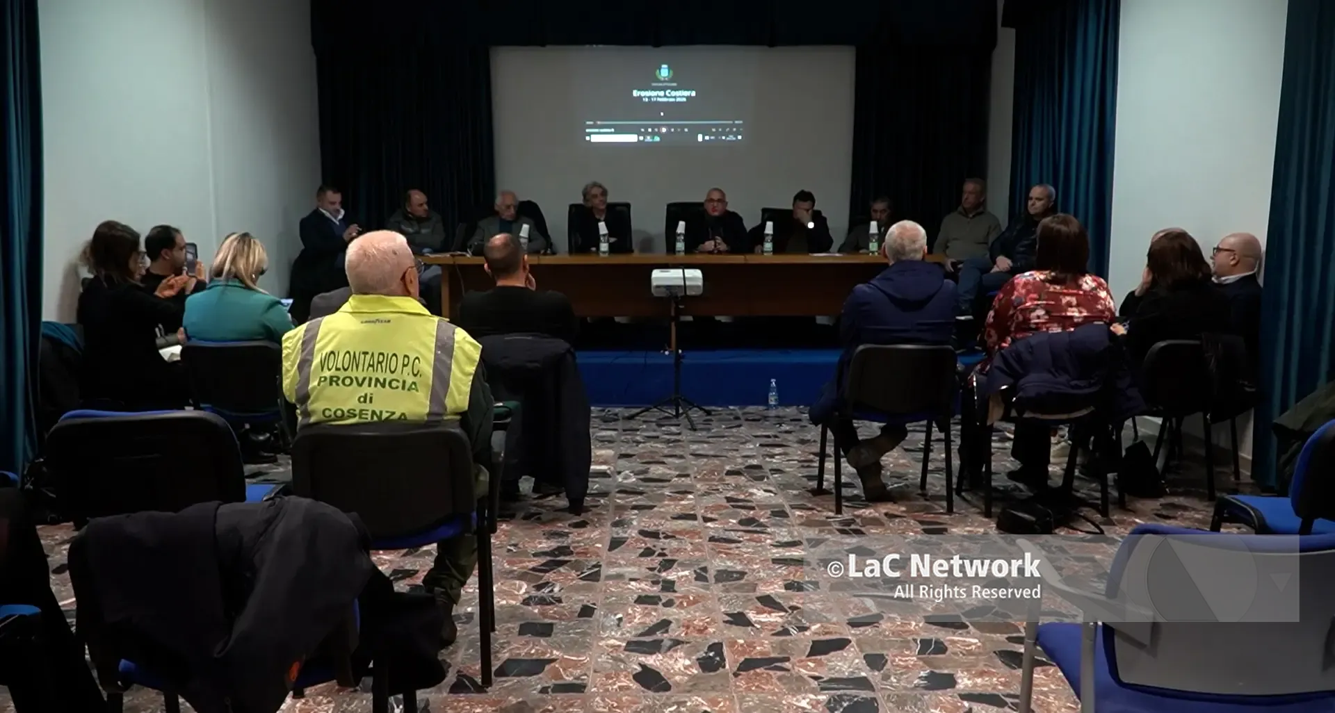 Il grido dei sindaci del Tirreno Cosentino dopo i cicloni: «Un piano per salvare la cosa dalla distruzione»\n