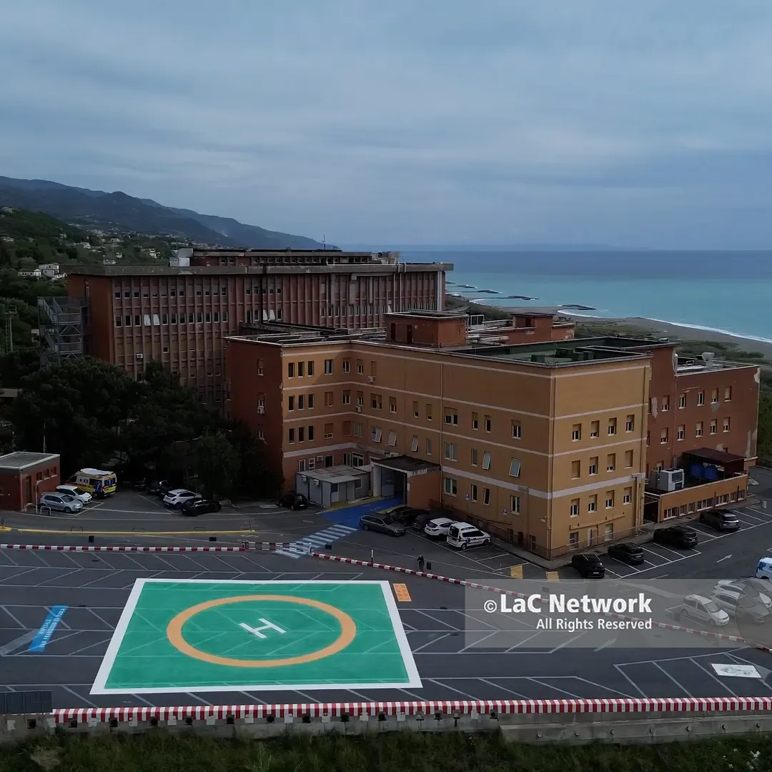 Pancreatite, dopo 24 ore di calvario la paziente trova posto a Paola\n