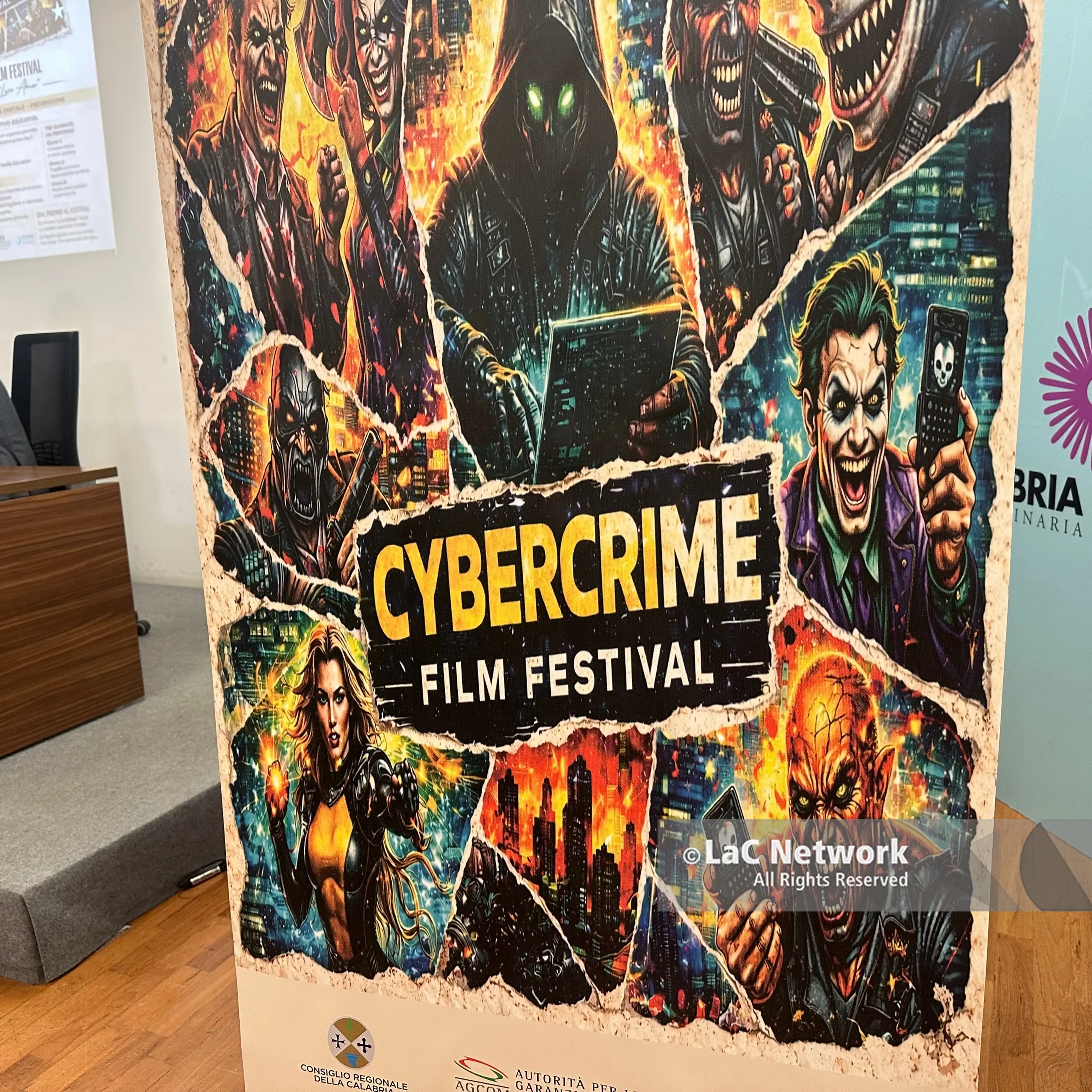 Promuovere la legalità digitale parlando il linguaggio dei giovani, presentato a Catanzaro\u00A0il\u00A0Cybercrime Film Festival\n