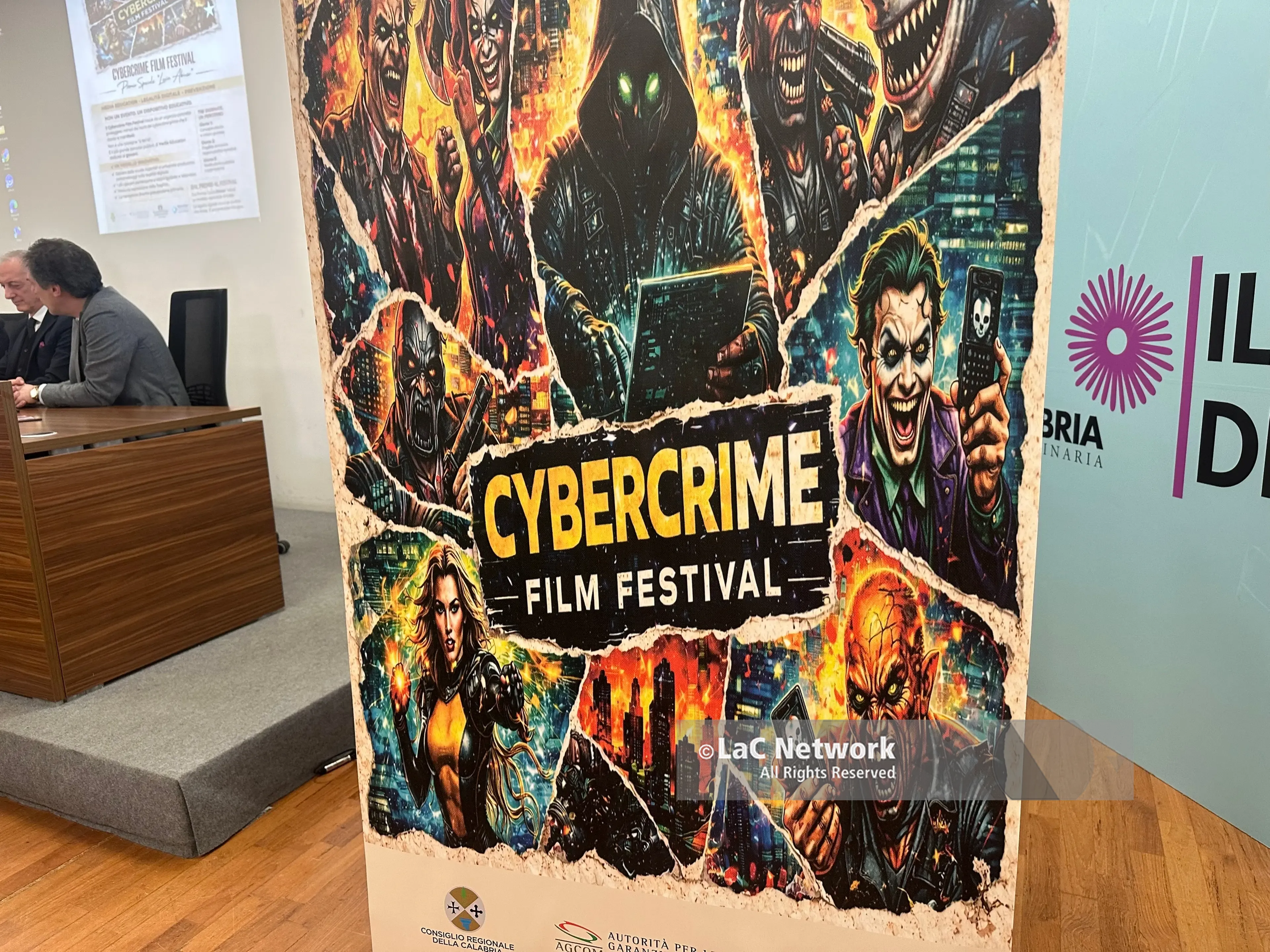 Promuovere la legalità digitale parlando il linguaggio dei giovani, presentato a Catanzaro\u00A0il\u00A0Cybercrime Film Festival\n