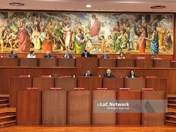 Il Consiglio regionale delega ad Azienda Zero il reclutamento di medici extra Ue