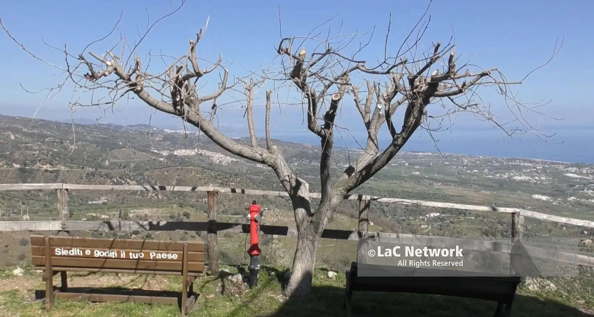 La rinascita dei borghi calabresi,\u00A0giovani e pensionati scelgono Santa Caterina. E c’è chi dal Canada sogna di aprire una scuola di cinema\n