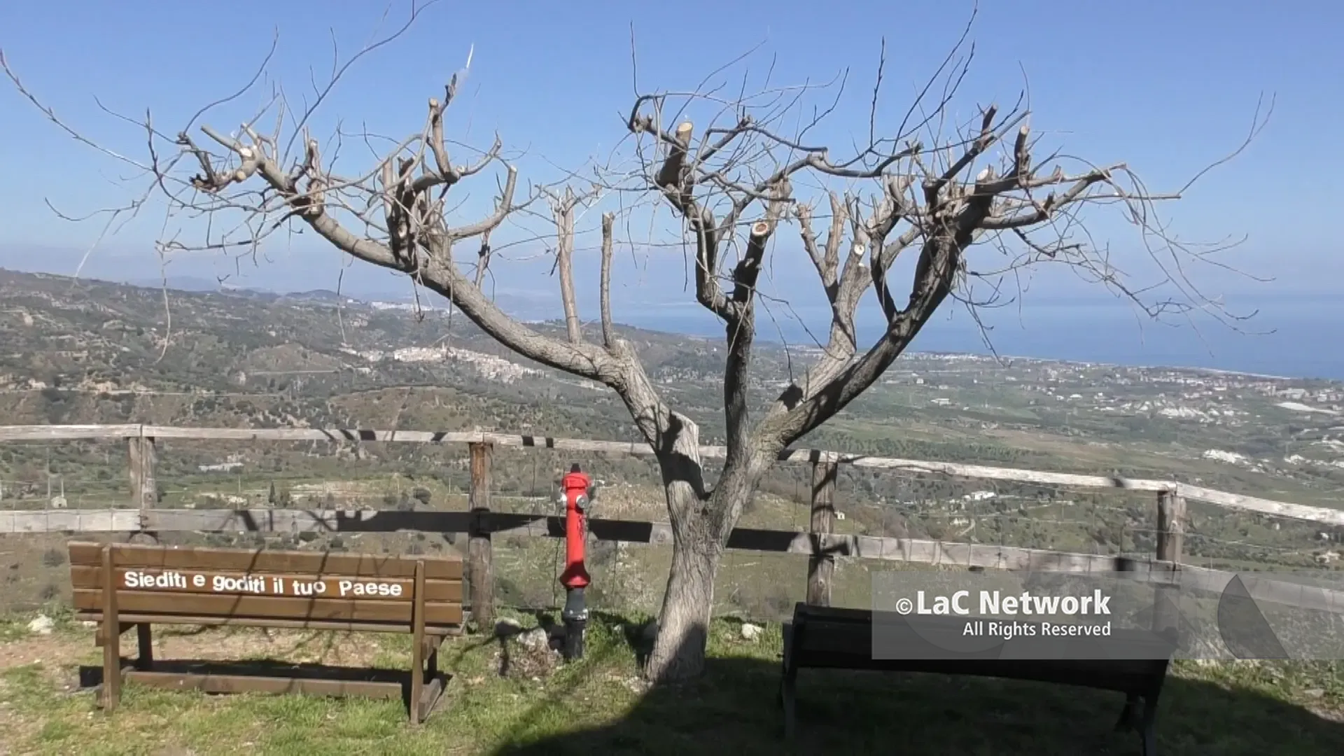 La rinascita dei borghi calabresi,\u00A0giovani e pensionati scelgono Santa Caterina. E c’è chi dal Canada sogna di aprire una scuola di cinema\n