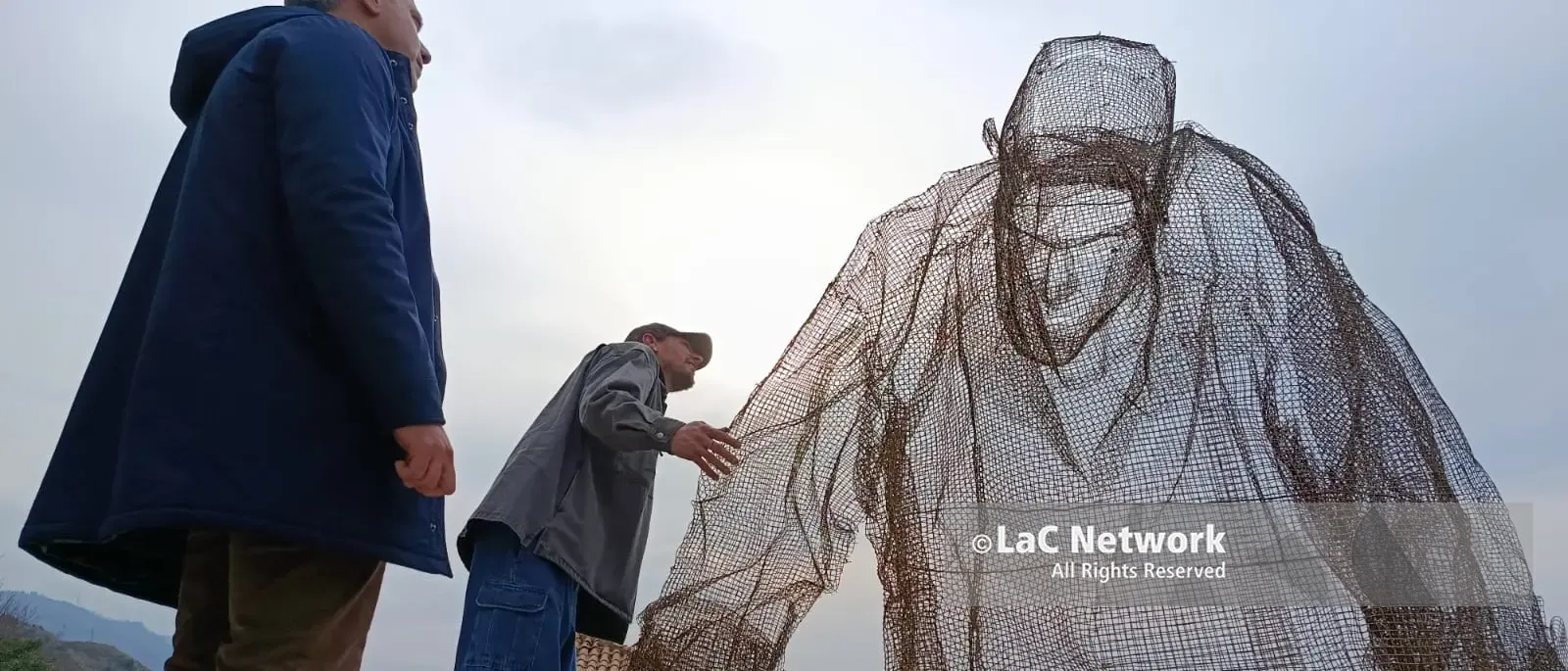 Pizzo, Tresoldi torna dopo 13 anni dal suo “Collezionista di venti” danneggiato dal maltempo\n