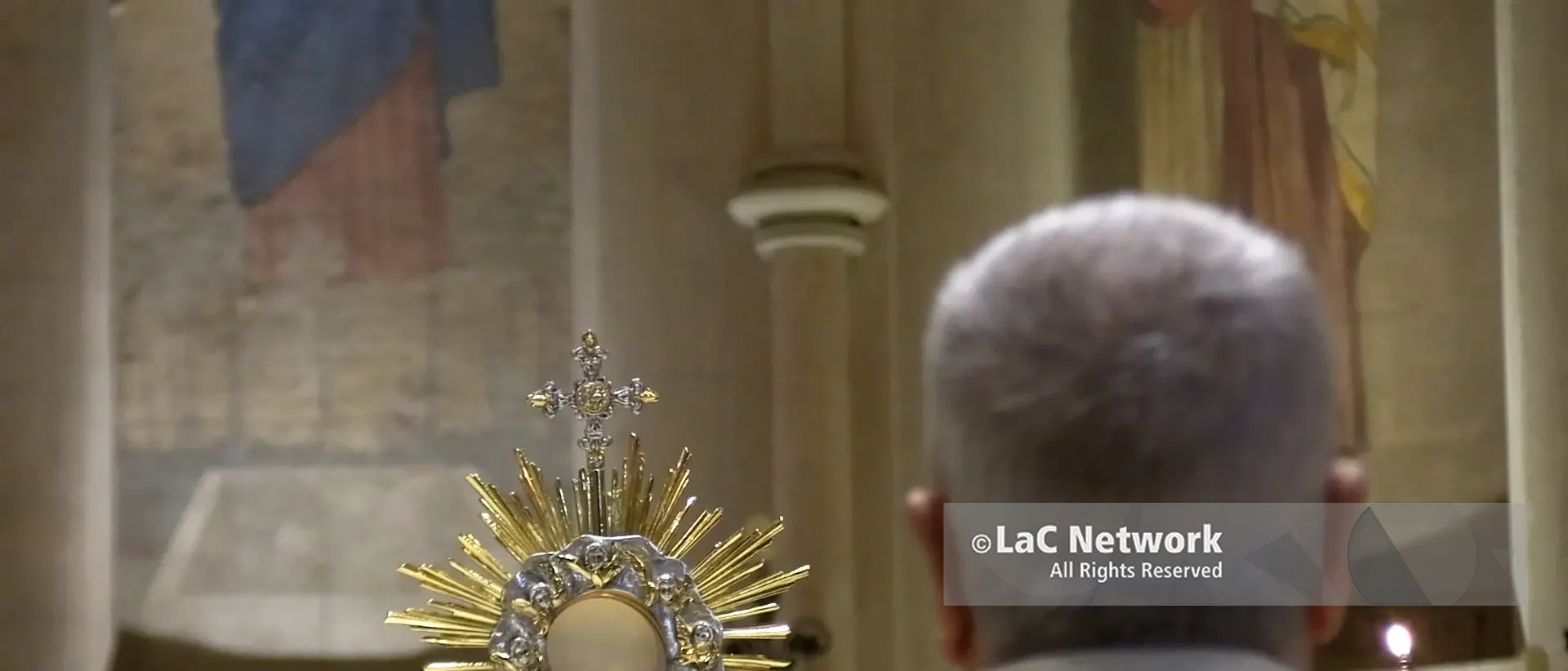 Nel Duomo di Cosenza la preghiera per la pace: «È nelle nostre responsabilità»\n