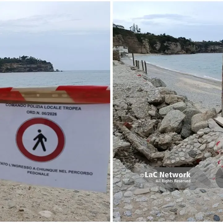 Erosione costiera a Tropea, la spiaggia scompare sotto i colpi delle onde: «Persi quasi 5 metri di arenile»\n