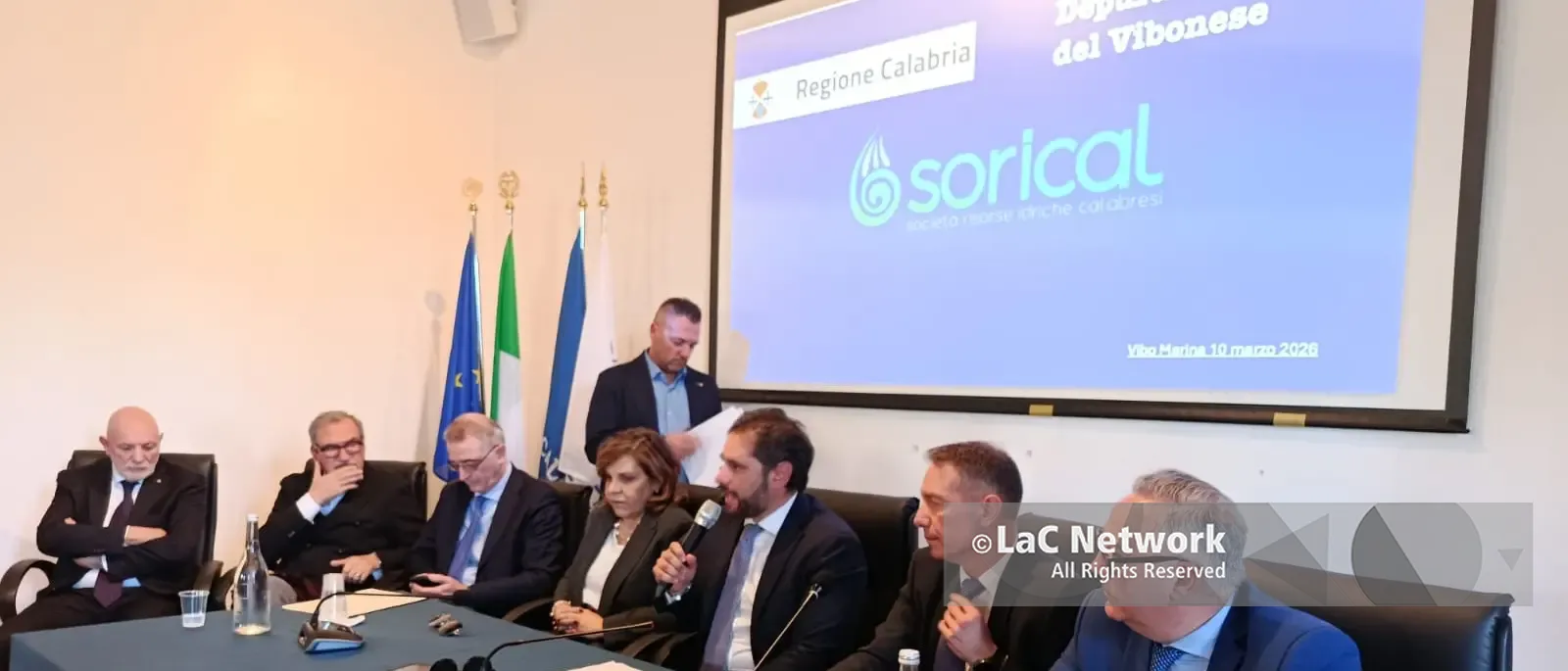 Depurazione nel Vibonese, il centrodestra plaude agli interventi annunciati dalla Regione: «Decisivi per mare pulito e sviluppo»\n