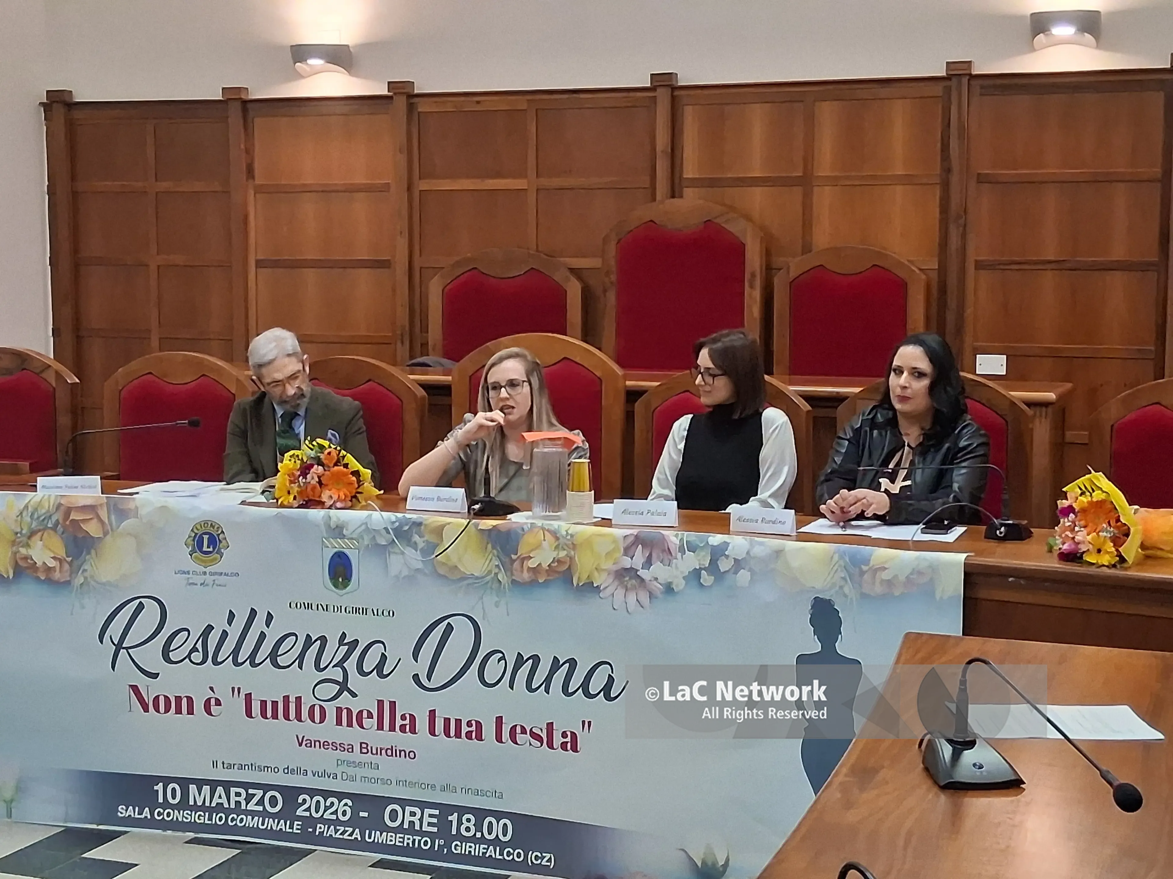 \"Non è tutto nella tua testa\": la comunità di Girifalco rompe il silenzio sul dolore femminile\n