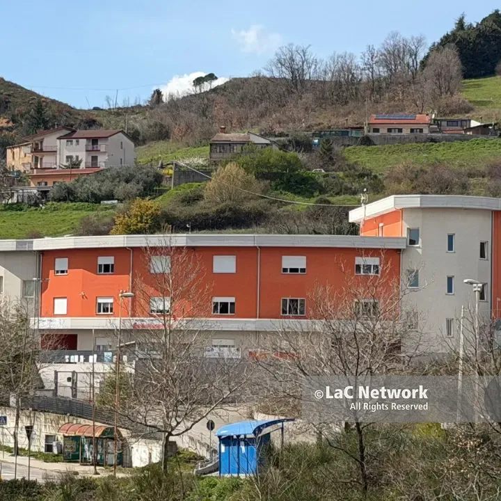 Fuga di idrogeno solforato all’Ipsia-Iti di Acri, tre persone in ospedale e scuola chiusa\u00A0per bonifica\n