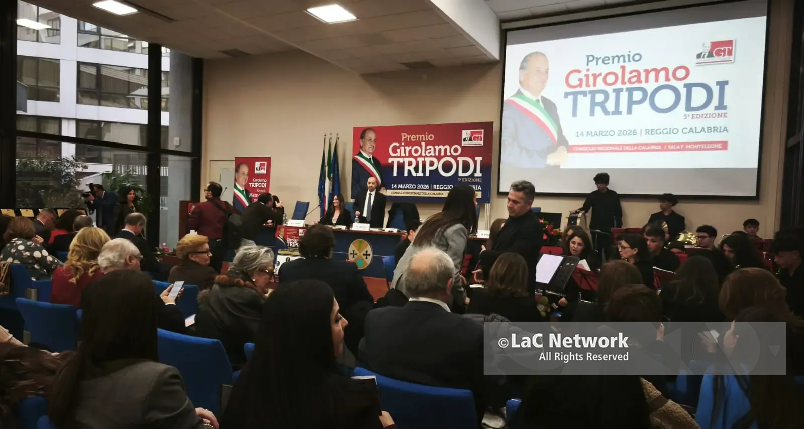 Il Premio Girolamo Tripodi celebra a Reggio le eccellenze calabresi: riconoscimenti a Gaeta, Veltri, Marafioti, Campolo e Barbaro\n