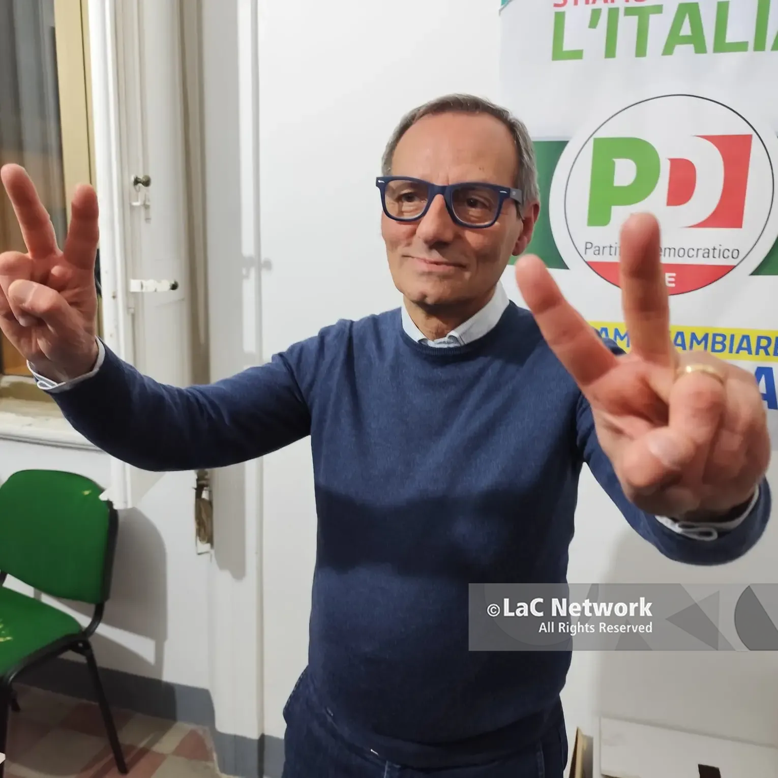 Battaglia vince e festeggia in Federazione Pd con Panetta e Falcomatà: «Ora subito a lavoro»\n