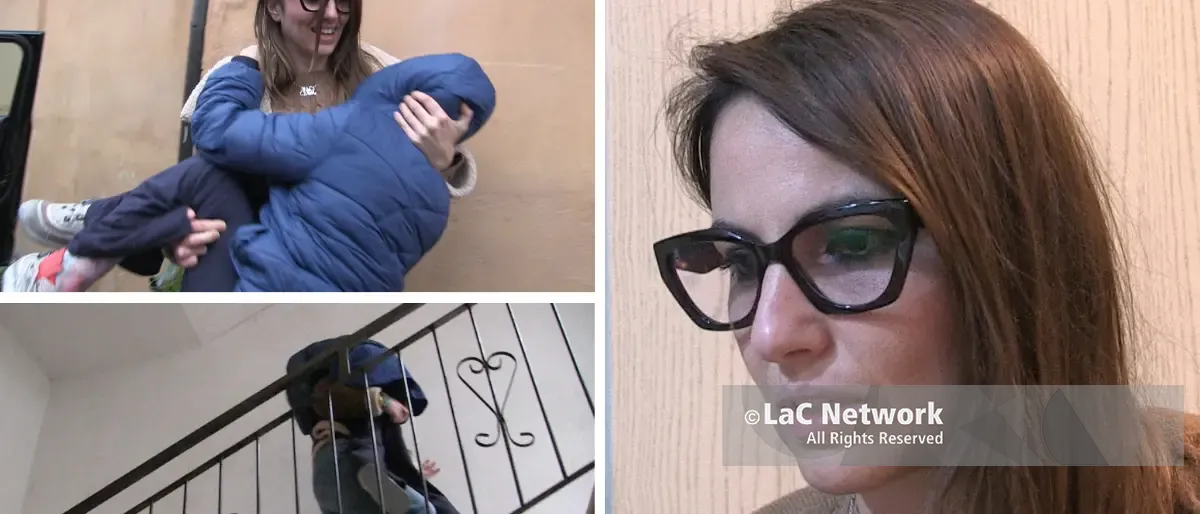 Tre piani sulle spalle,\u00A0la battaglia quotidiana di Chiara per sua figlia Giulia: «Non ho più le forze per vivere così»\n