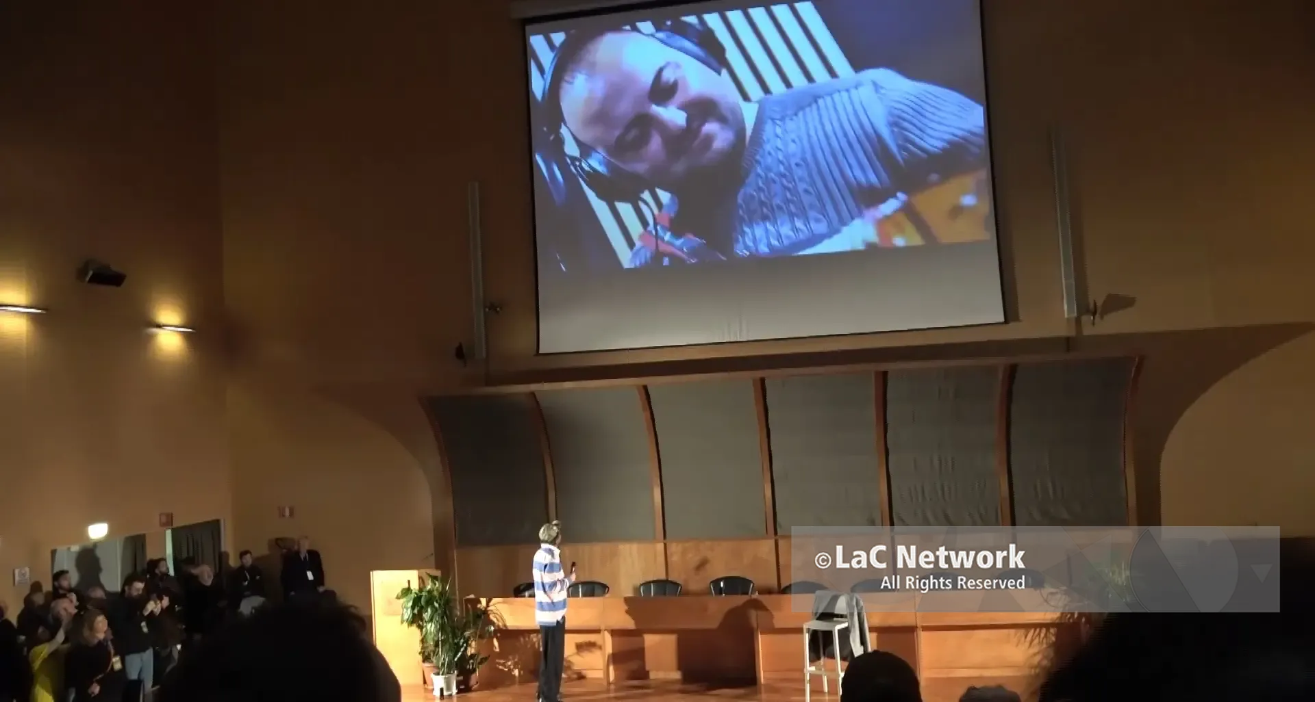 Il calabrese Giannini sul palco del\u00A0Jova summer party\u00A0a Catanzaro. Jovanotti:\u00A0«Mi insegnerai un po’ di dialetto»\n