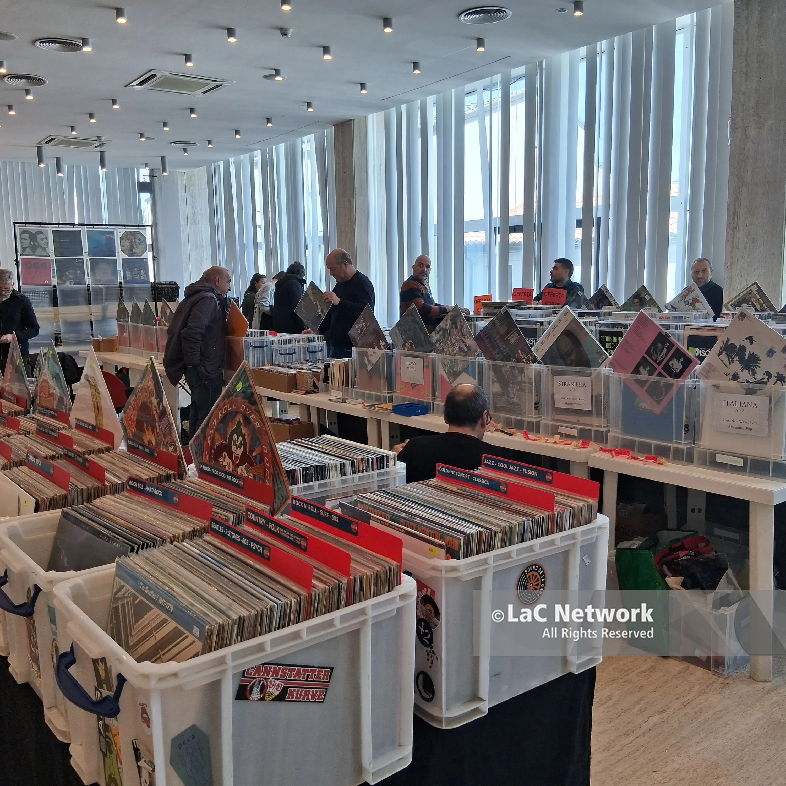 Catanzaro Vinyl Market, la città\u00A0diventa per un weekend la capitale del collezionismo\n
