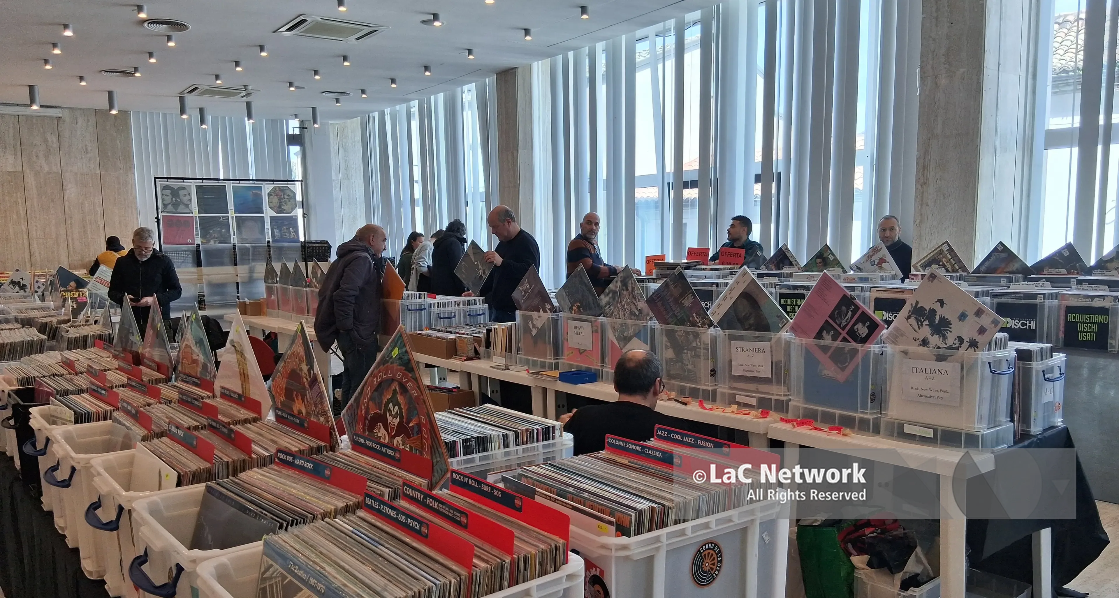 Catanzaro Vinyl Market, la città\u00A0diventa per un weekend la capitale del collezionismo\n