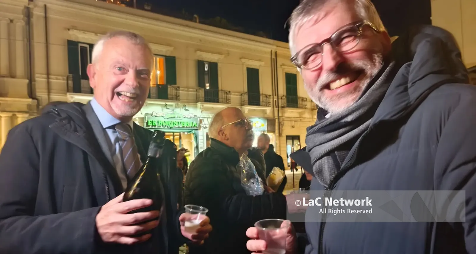 Vince il No, Reggio scende in piazza: magistrati, CGIL e PD rivendicano il risultato\n