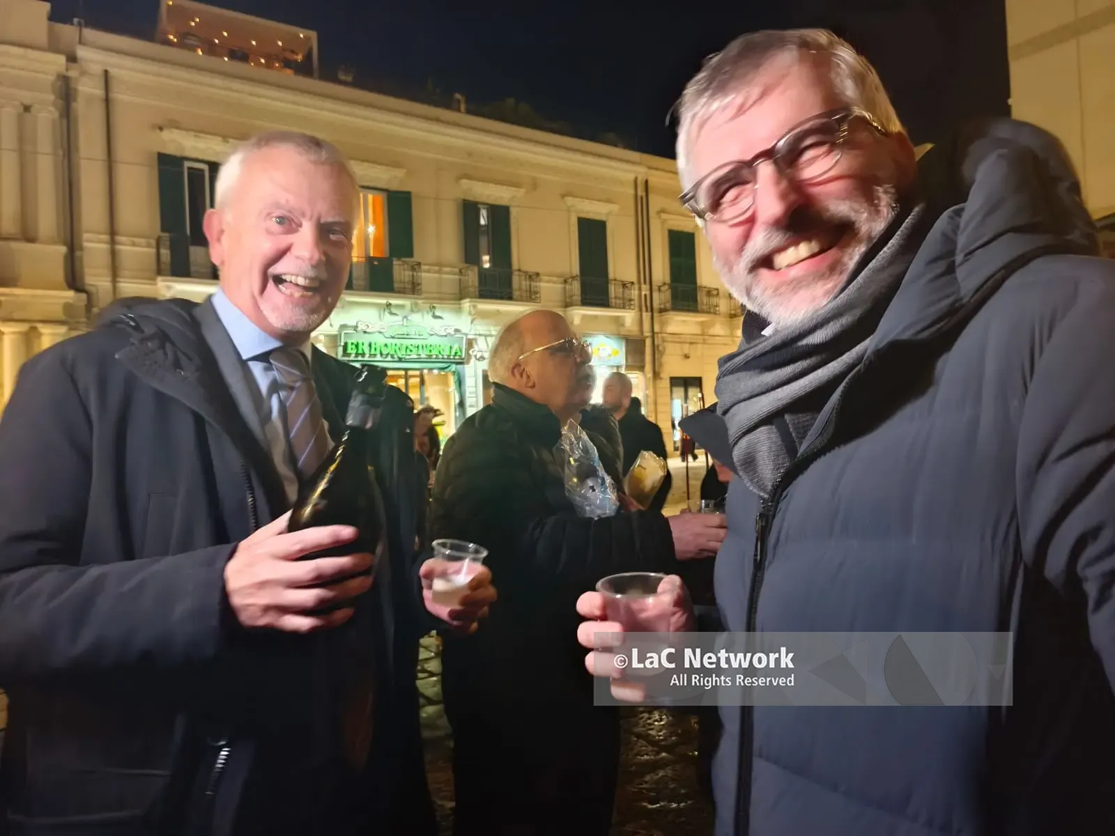 Vince il No, Reggio scende in piazza: magistrati, CGIL e PD rivendicano il risultato\n