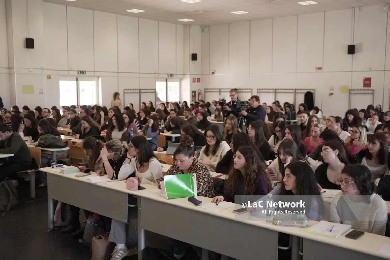 Il peso specifico del sapere:\u00A0all’Unical 400 sguardi su LaC contro il silenzio di sistema\n\n\n