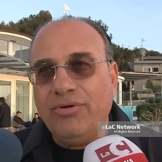 <p>Energia in aumento del 45 per cento, l'imprenditore vibonese Colacchio: «Costretti a ridurre la produzione»</p>