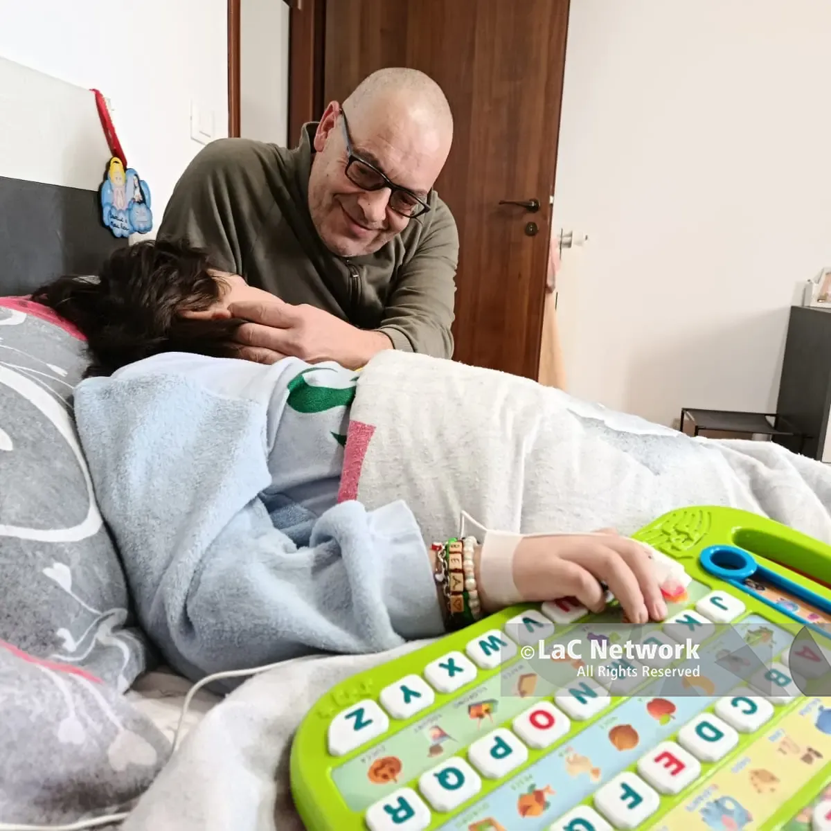 Un pediatra per Beatrice, verso una soluzione per la piccola di Gerocarne. Il papà: «Fate presto, i farmaci stanno finendo»\n