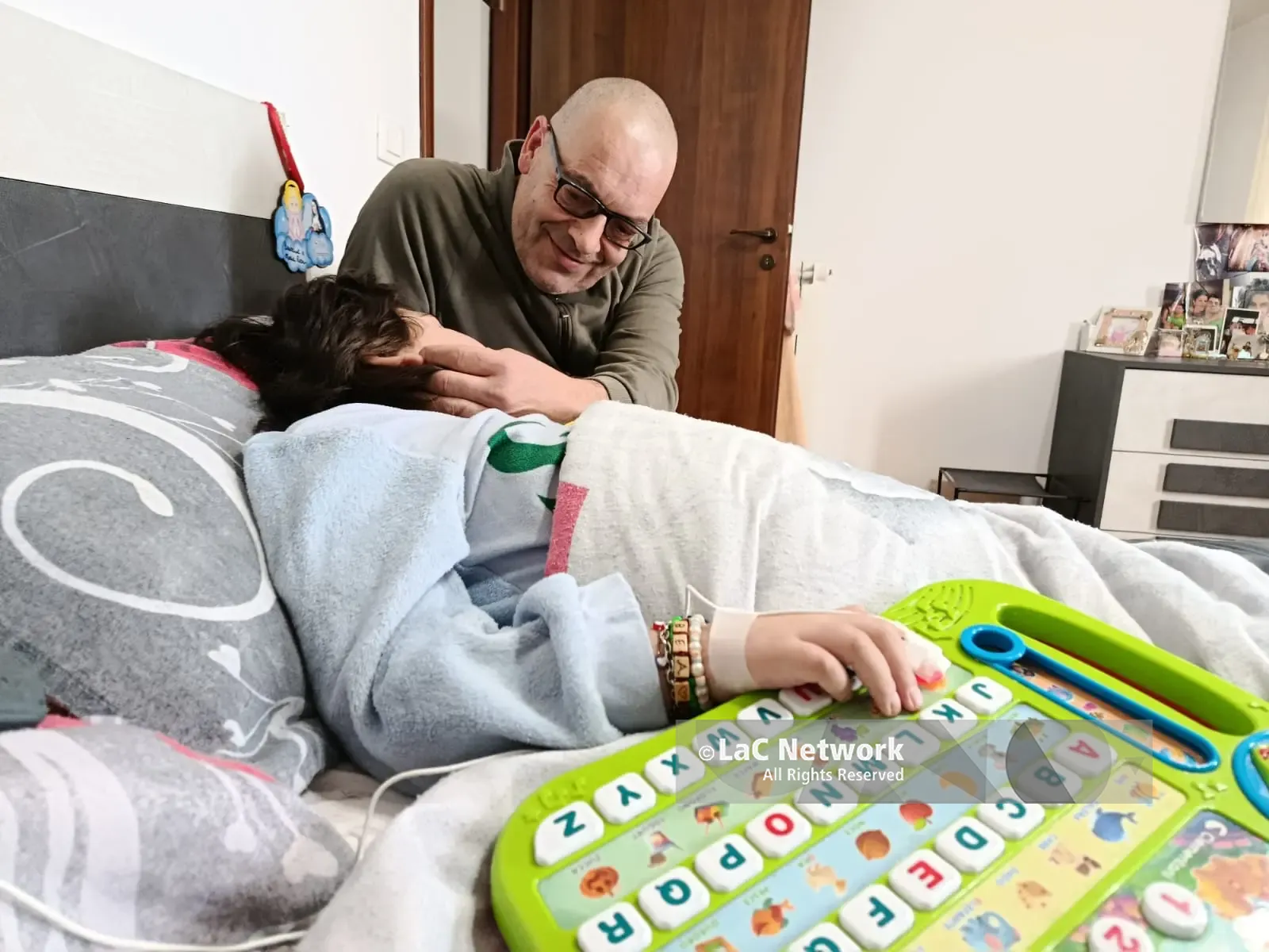 Un pediatra per Beatrice, verso una soluzione per la piccola di Gerocarne. Il papà: «Fate presto, i farmaci stanno finendo»\n