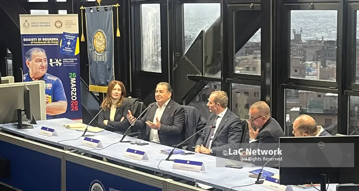 Il ct dell'Italvolley maschile Ferdinando De Giorgi alla Mediterranea: «Gli errori sono conoscenza e i fallimenti caratteristiche imprescindibili del successo»