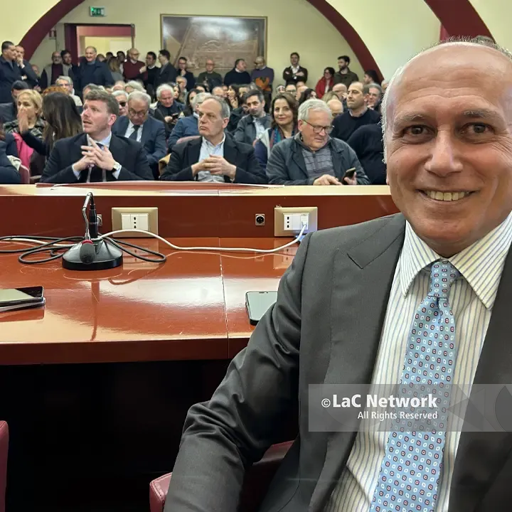 Open Day del sindaco Caruso, porte aperte ai cittadini a Palazzo dei Bruzi\n