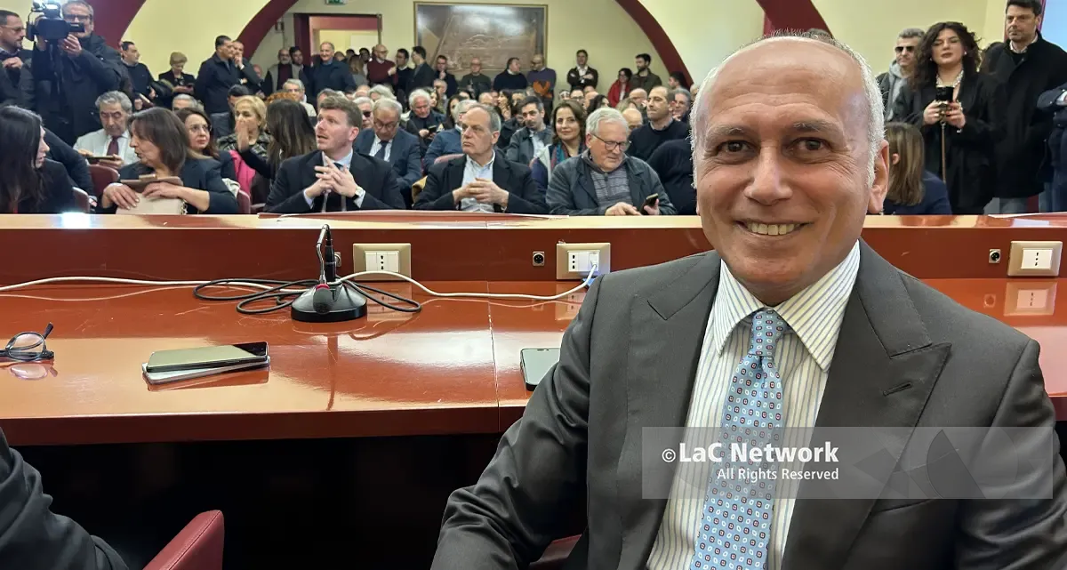 Open Day del sindaco Caruso, porte aperte ai cittadini a Palazzo dei Bruzi\n