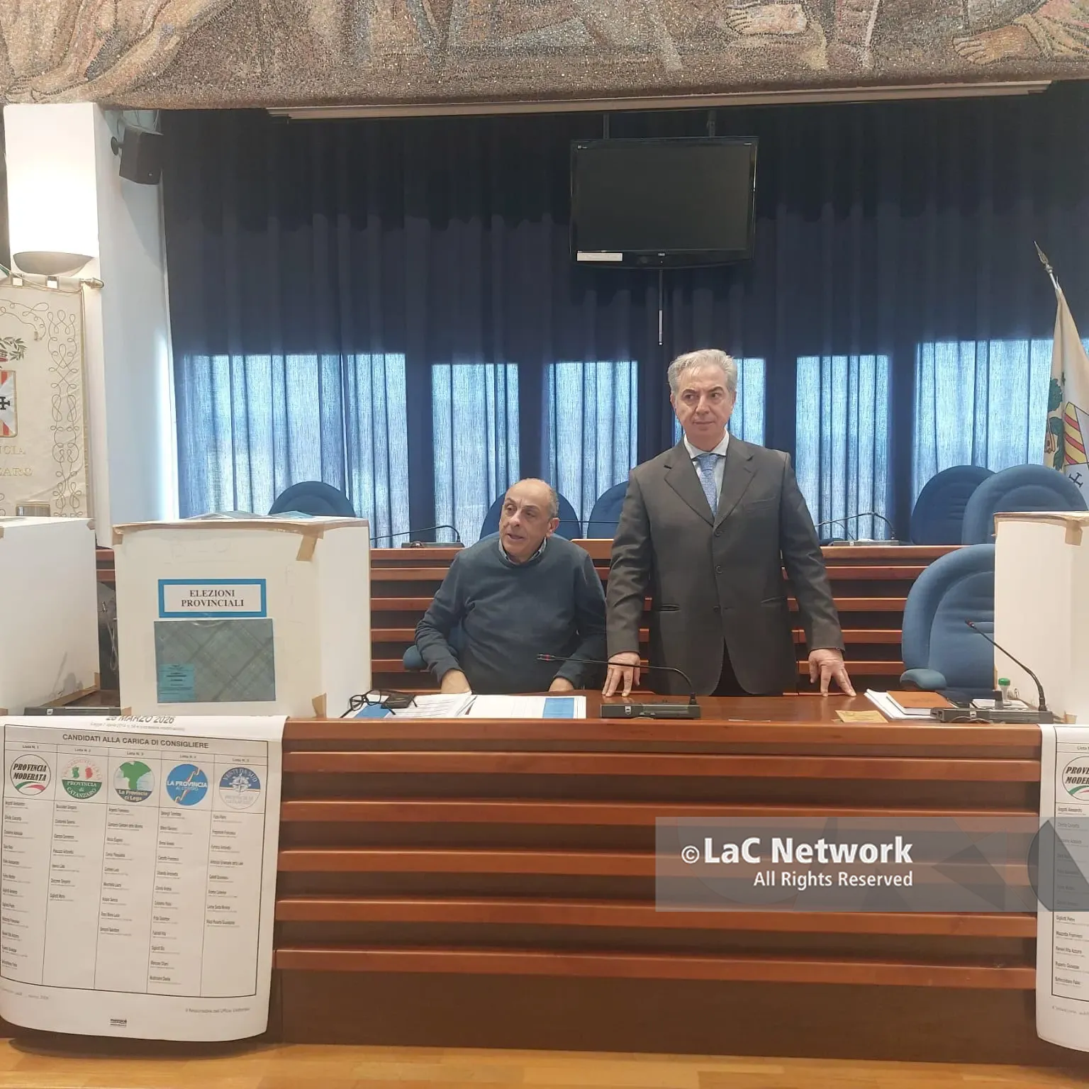 Provinciali, il giorno del voto per sindaci e amministratori: partita silenziosa che pesa sul futuro politico del capoluogo\n